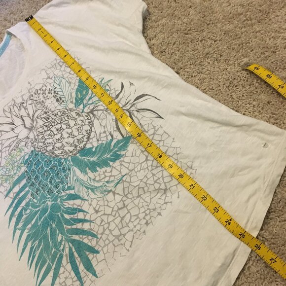 Olsen Europe Whimsical Tropical Pineapple Print Organic Cotton T-shirt - Picture 11 of 12